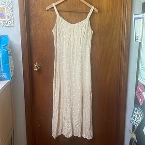 Old Navy beige white polka dot maxi midi dress